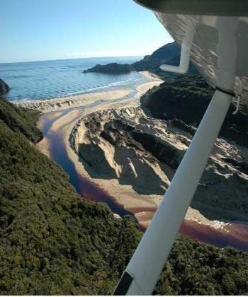 South Sea Hotel - Stewart Island Half-moon Bay ภายนอก รูปภาพ